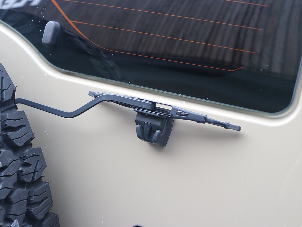 オプションのリアワイパー装備車！