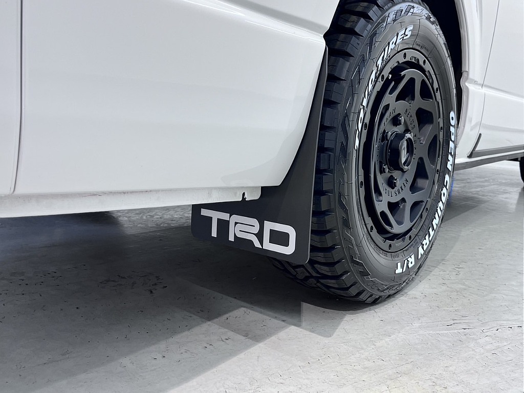 TOYOTA　TRD　マッドフラップ