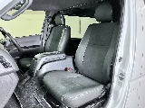 トヨタ ハイエースバン(9枚目)