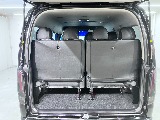 4列目は4人乗車可能！