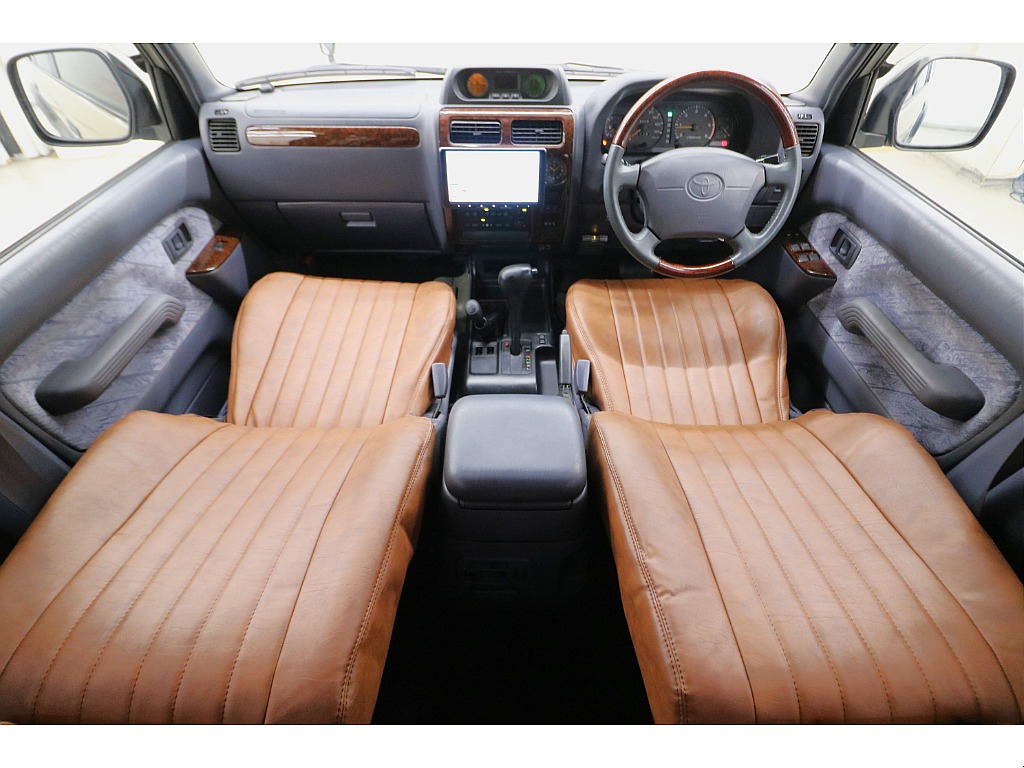 内装は当店にてルームクリーニング済みとなりますので綺麗な状態です♪