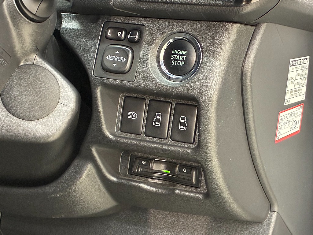 プッシュスタート・両側自動スライドドア・ETC