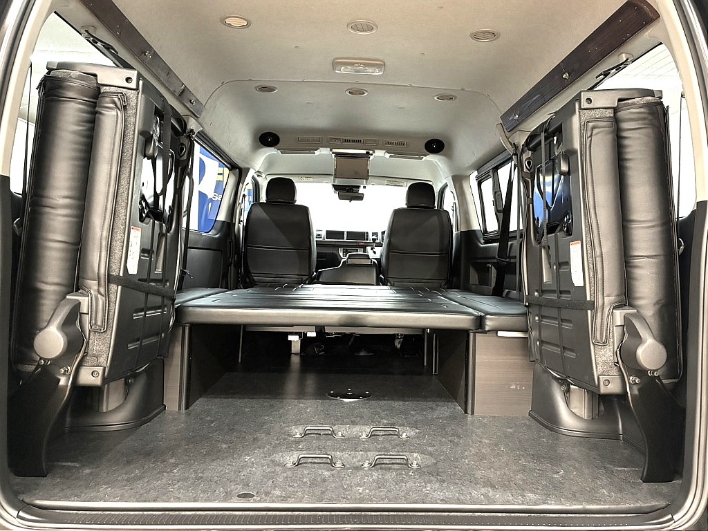 荷室も広く確保できます！