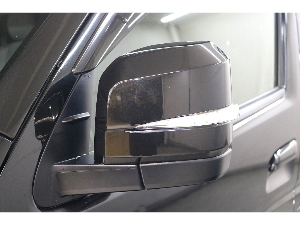 アベストウィンカーミラー