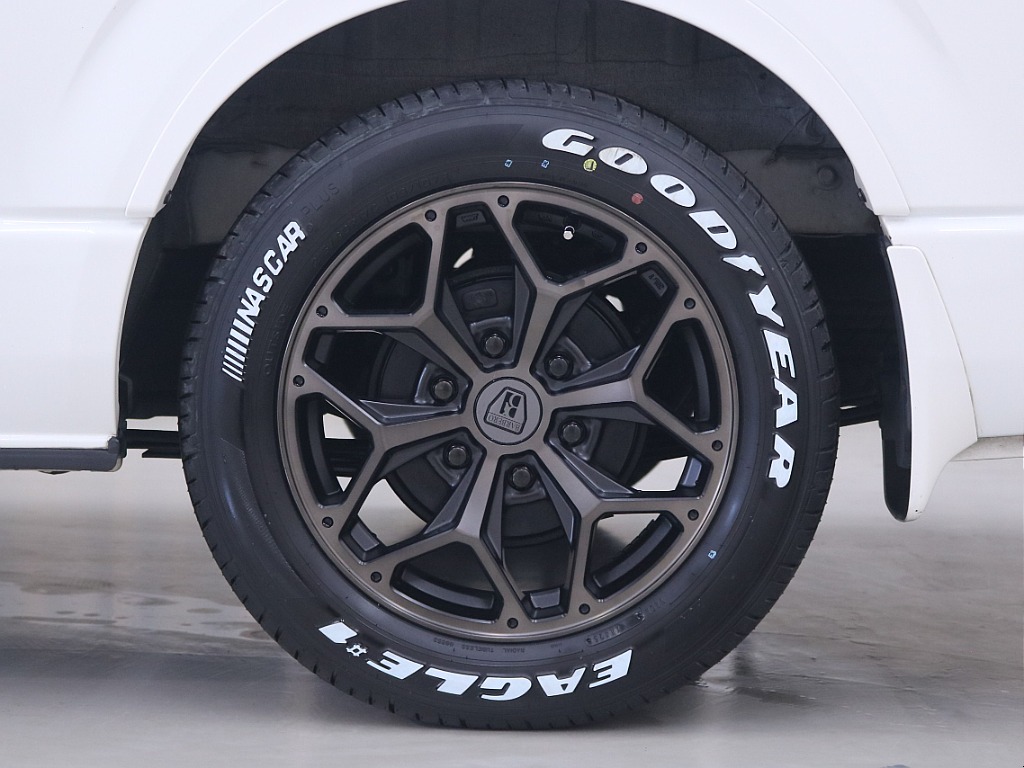 FLEX　ヘックスアルミホイール　×　グッドイヤー　ナスカータイヤ