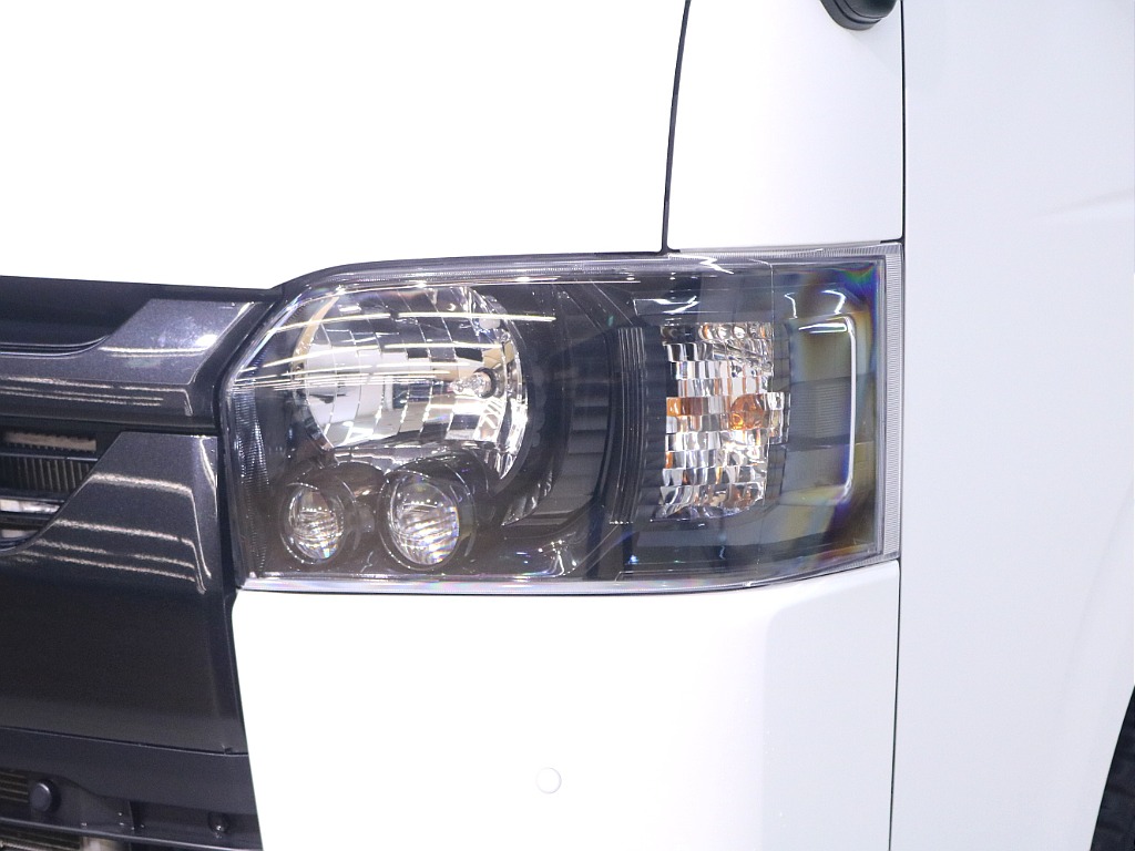 トヨタ ハイエースバン(12枚目)