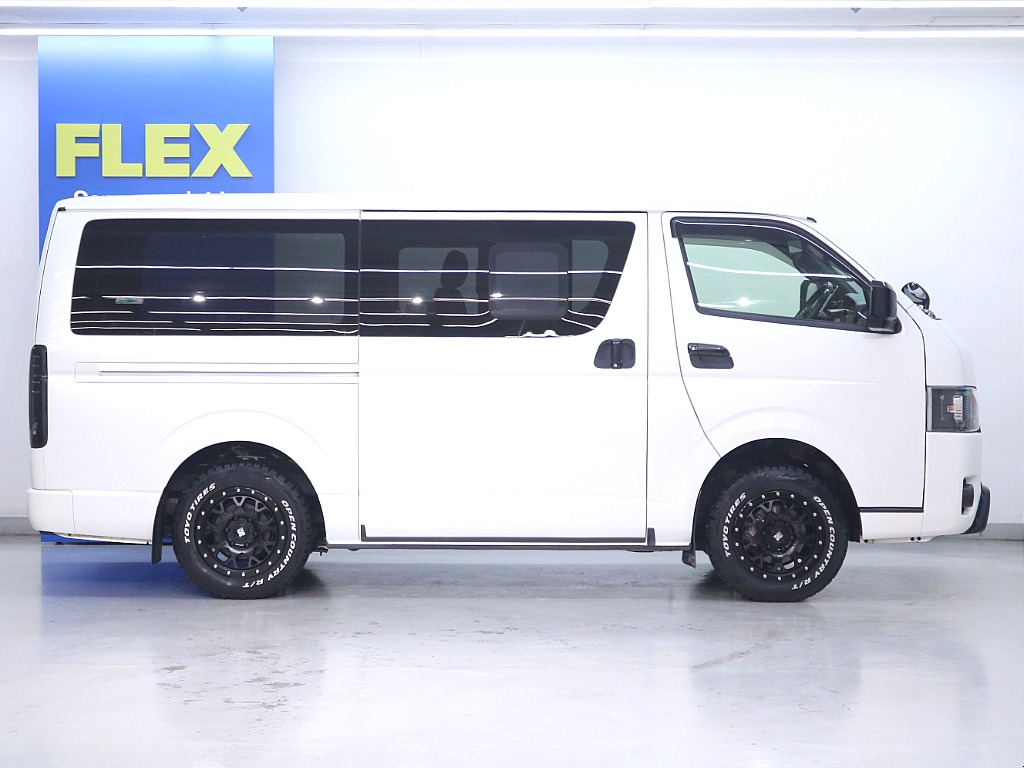 トヨタ ハイエースバン(16枚目)