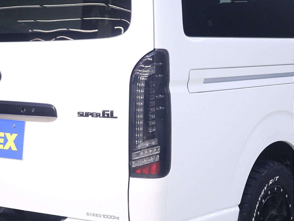 トヨタ ハイエースバン(26枚目)