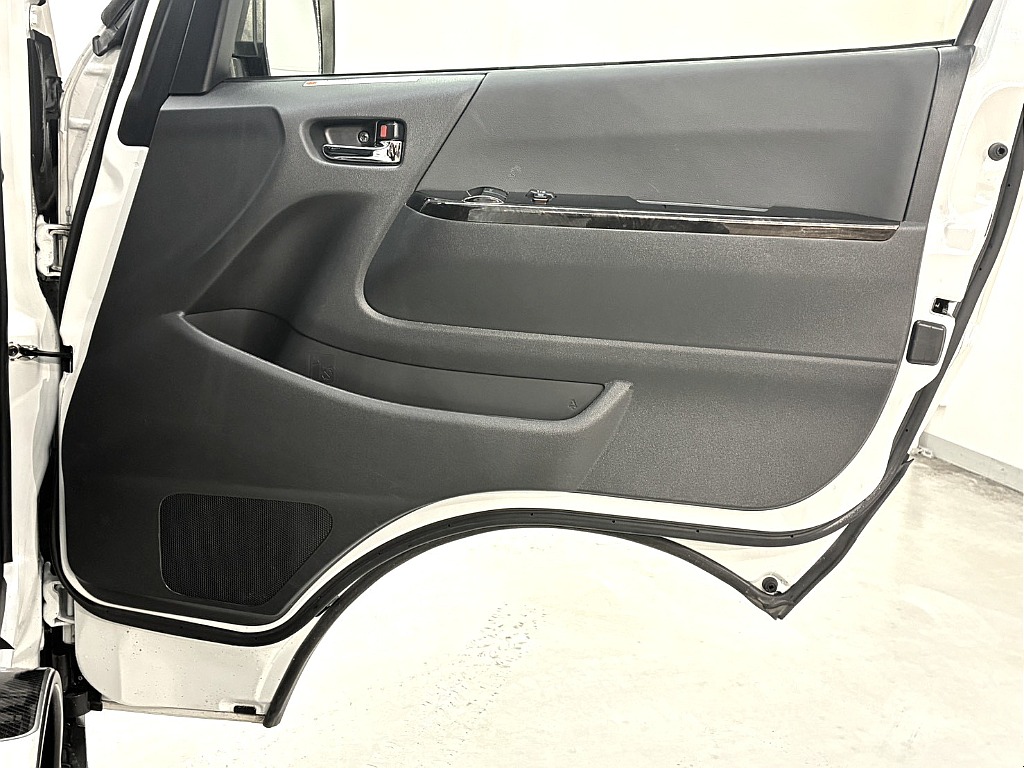 トヨタ ハイエースバン(39枚目)