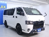 トヨタ ハイエースバン(4枚目)