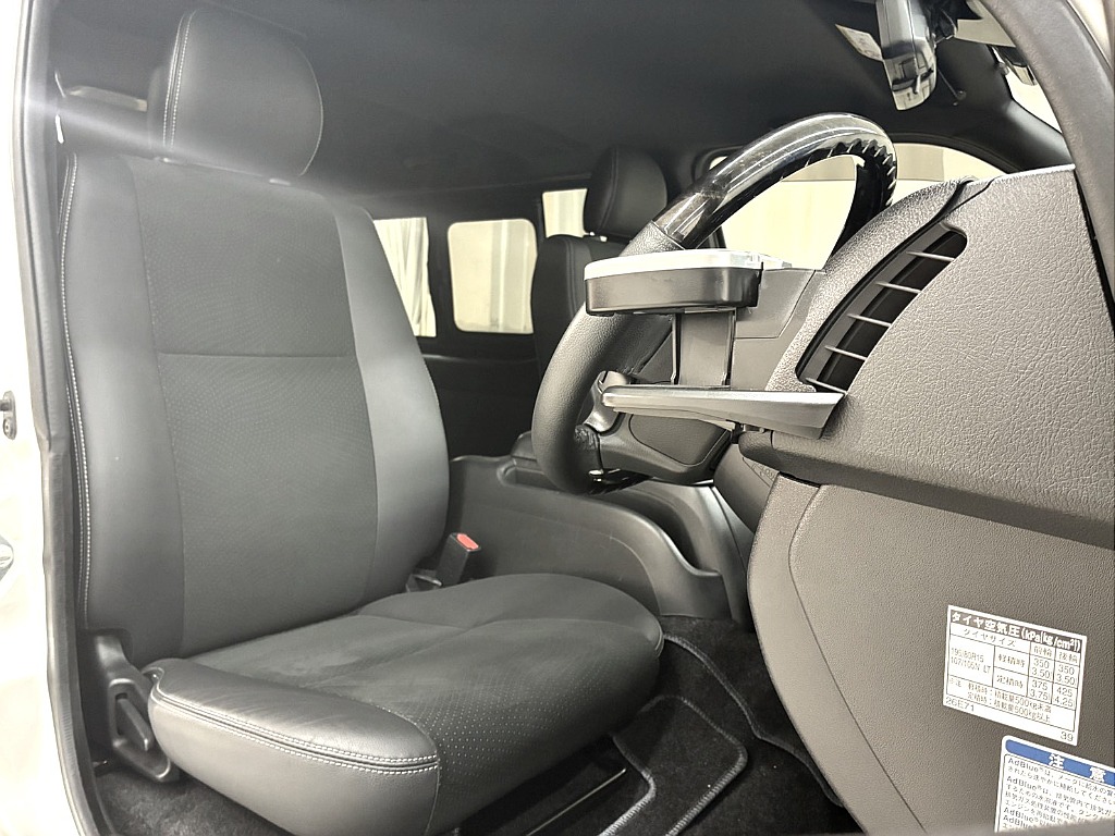 トヨタ ハイエースバン(41枚目)