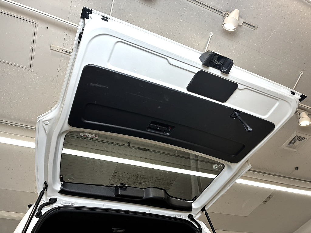 トヨタ ハイエースバン(53枚目)