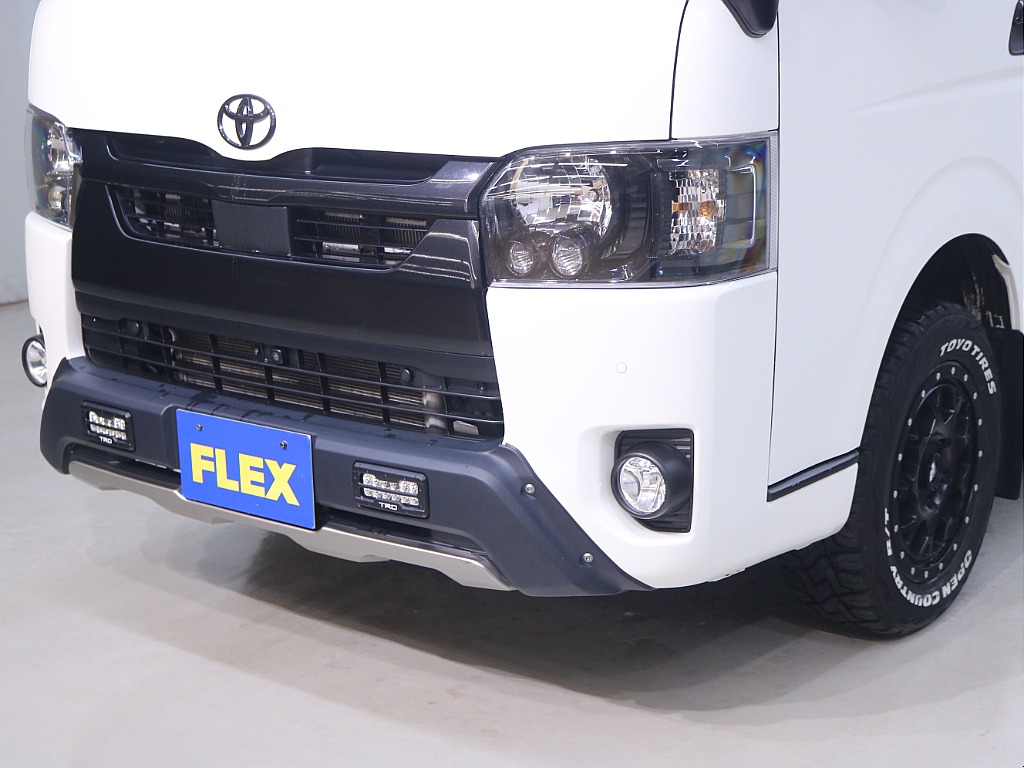 トヨタ ハイエースバン(9枚目)