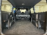 バンならではの荷室の広さ♪