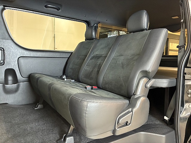 2列目シートリクライニング可！