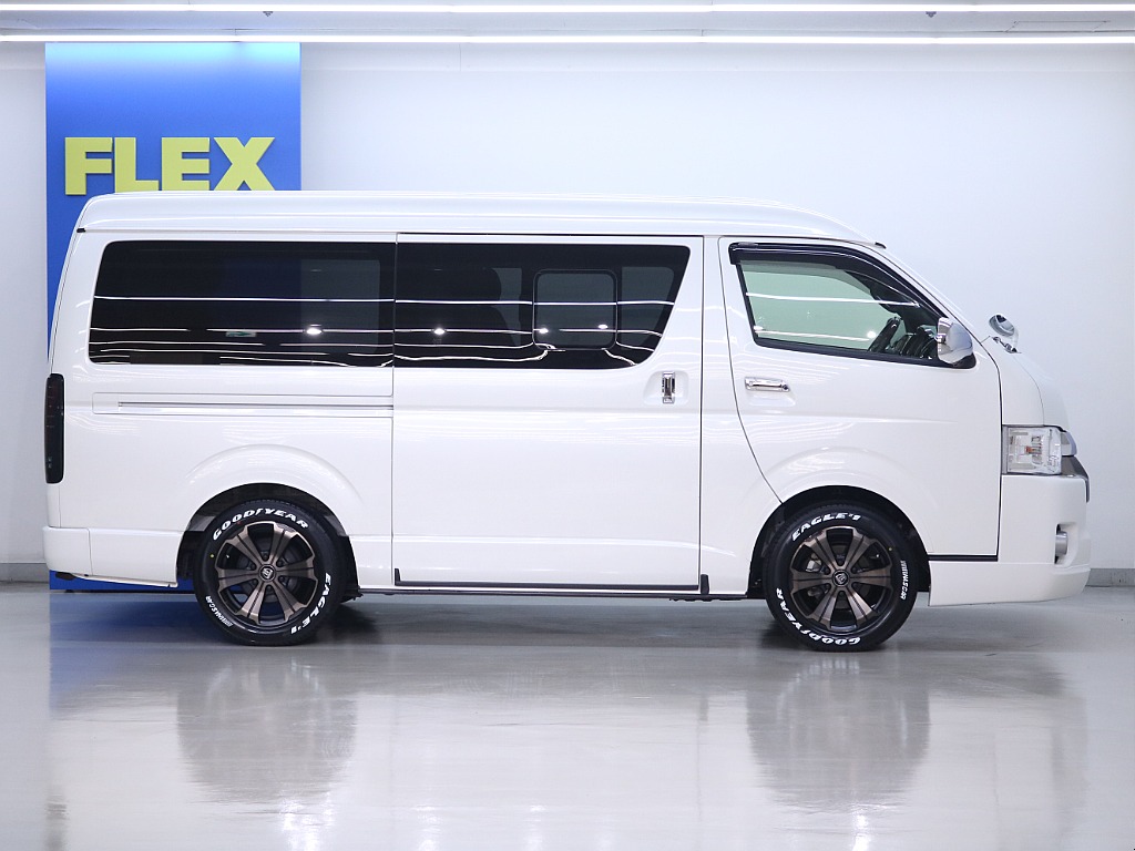 トヨタ ハイエースバン(18枚目)