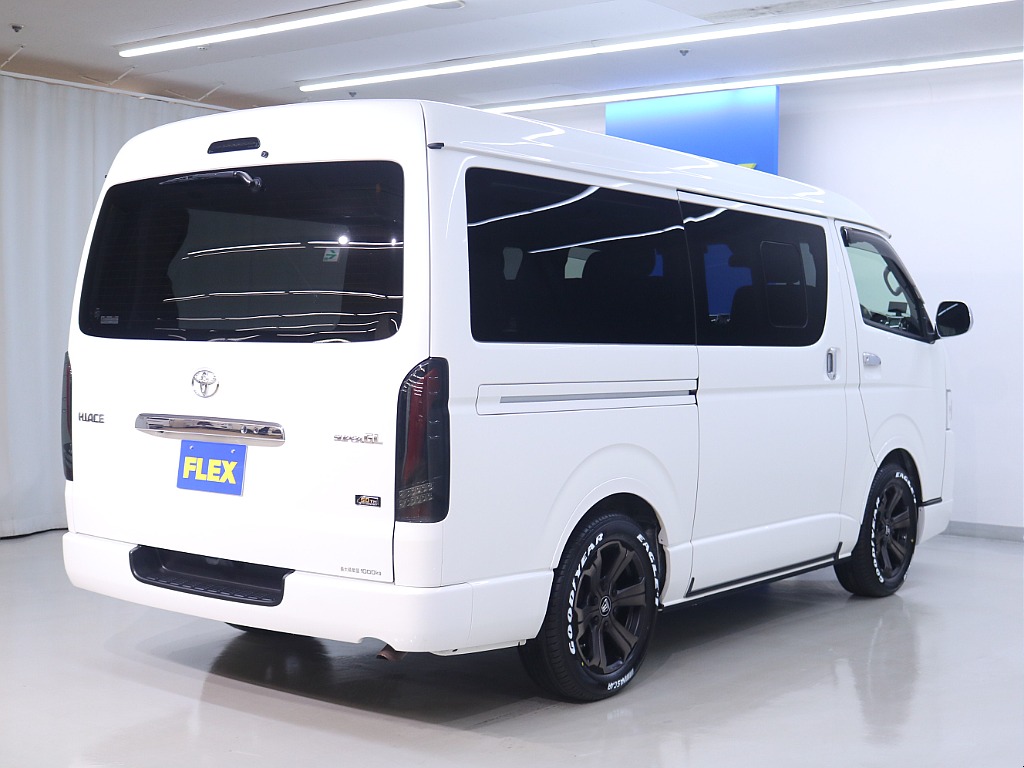 トヨタ ハイエースバン(24枚目)