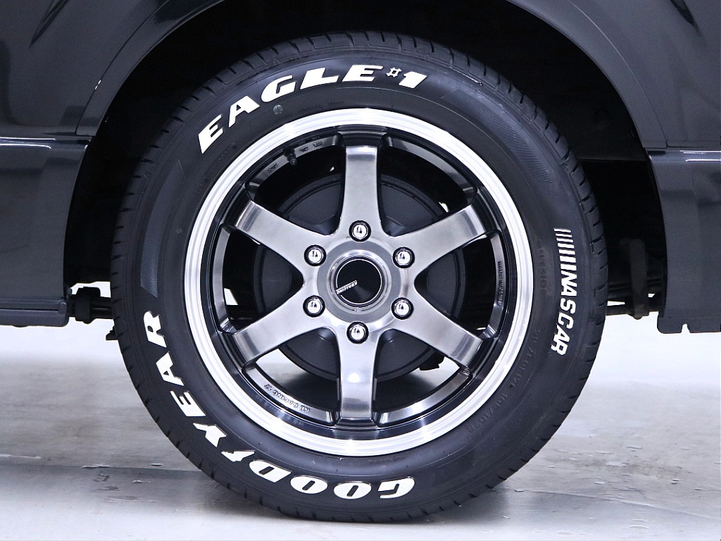 KBRACING　アルミホイール　×　グッドイヤーナスカータイヤ　17in