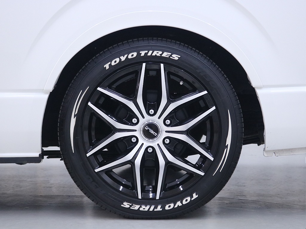 18in　FLEXオリジナル　Delf01　ブラックポリッシュ　アルミホイール・18in　TOYO　H30　タイヤ