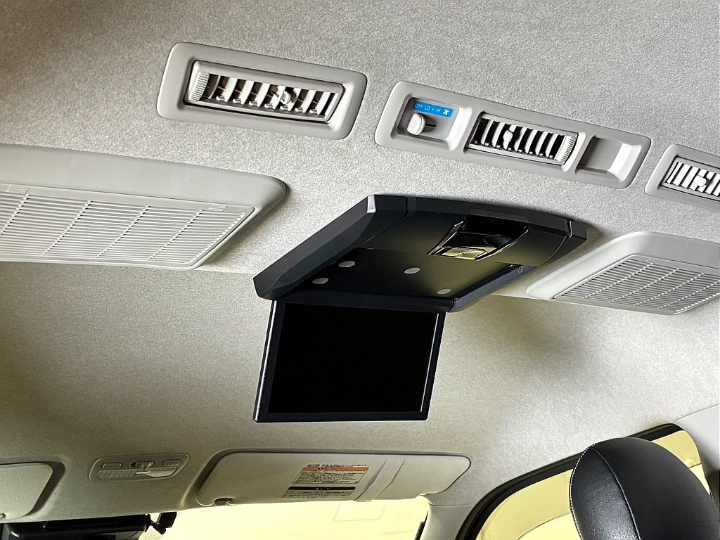 後席モニターつき！