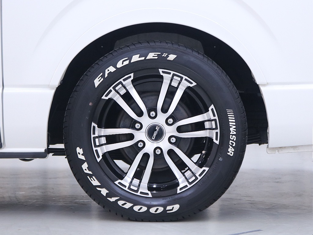 FLEX　Delf02　ブラックポリッシュ　アルミ・グッドイヤーナスカータイヤ17in