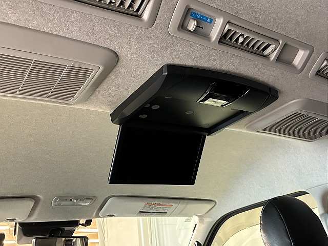 後席モニターつき♪