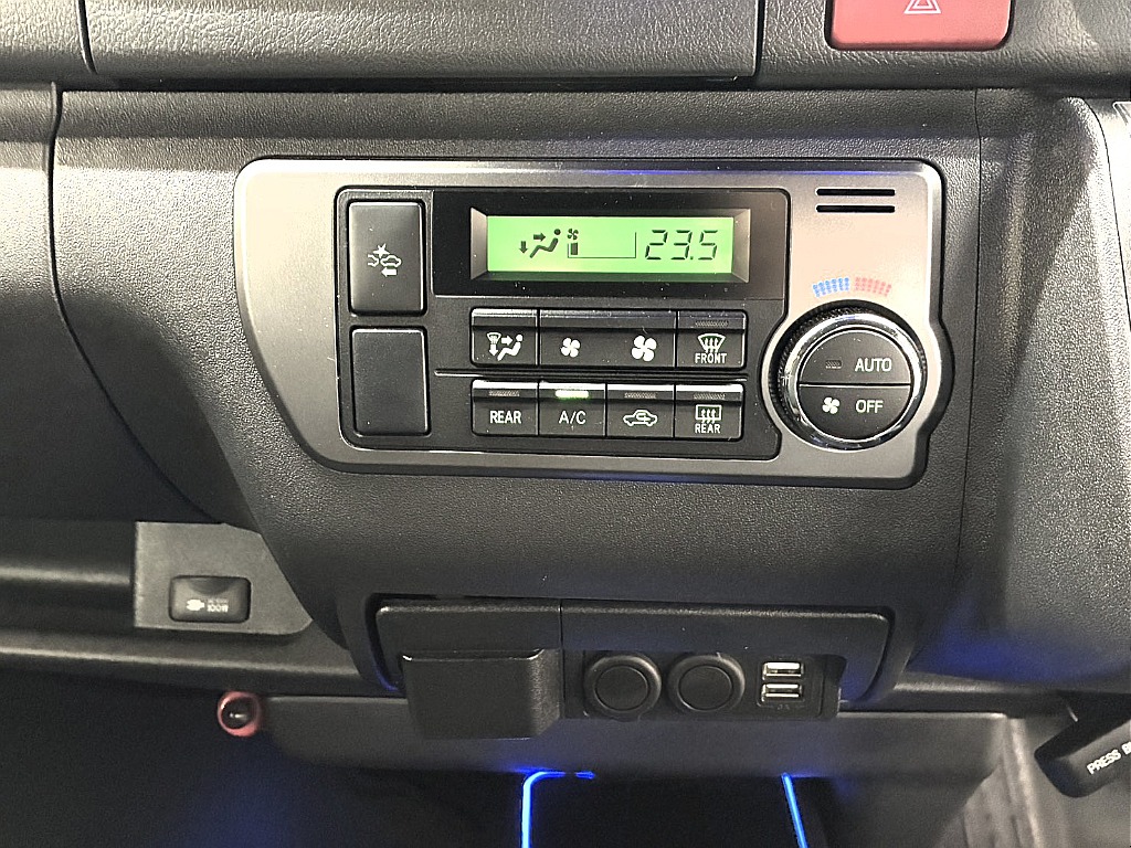トヨタ&nbsp;ハイエースバン&nbsp;5D2.8DT DプライムⅡMRTタイプⅡロング4WD&nbsp;MRTタイプ2&nbsp;北海道の詳細画像&nbsp;その11