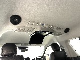 嬉しい後席モニター＆後席ルーフスピーカーつき！！