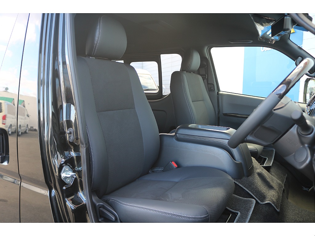 トヨタ ハイエースバン 5D2.7スーパーGL DプライムⅡワイドL 4WD パーキングサポート PS無 大阪府の詳細画像 その10