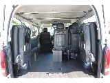 フローリング施工済みで荷物の積み下ろしやお掃除も楽々◎