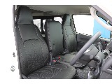 トヨタ ハイエースバン(2枚目)