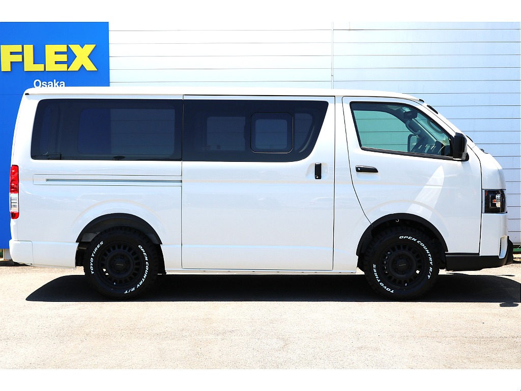 トヨタ ハイエースバン(8枚目)