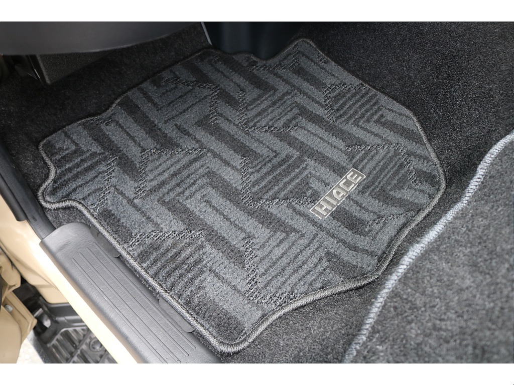 フロアマット