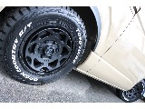 オフロード感のあるTOYOオープンカントリータイヤ