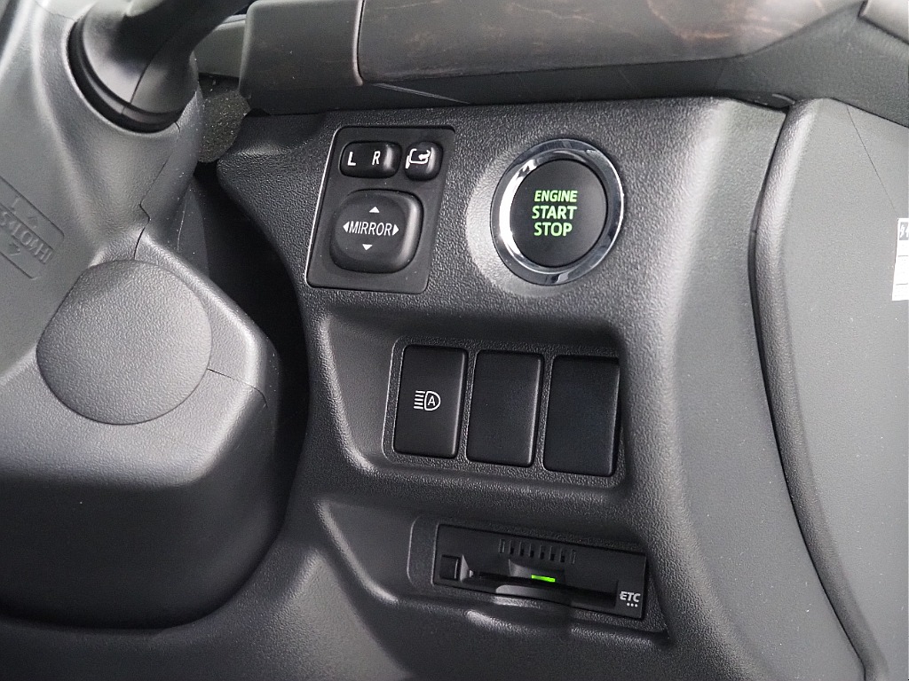 【R5年式/ワゴンGL/2.7Lガソリン2WD/スタンダードシート】FLEXカスタム満載の１台♪【全国納車可能】