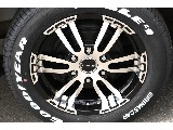 足元にはDelf02　17インチをチョイス！
