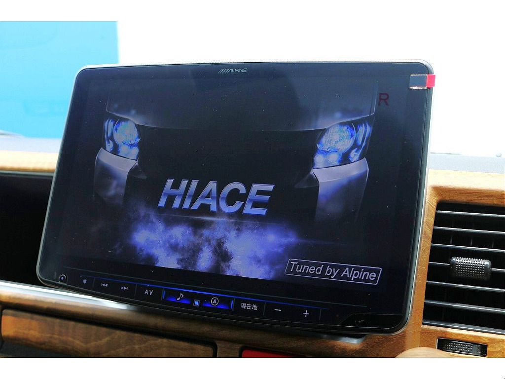 アルパイン製11インチナビ　PVM＆Bカメラ連動施工済み♪