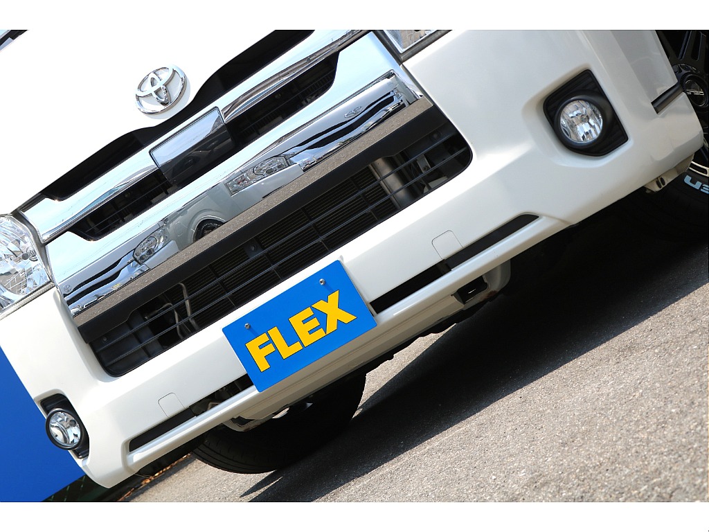 【厳選中古車】H30年式　レジアスエースバン　ガソリン　２WD　DX