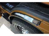各所にこだわりのカスタムがみえるお車です♪