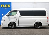 内装にはBIGXナビ＆12.8インチフリップダウンモニター装備！