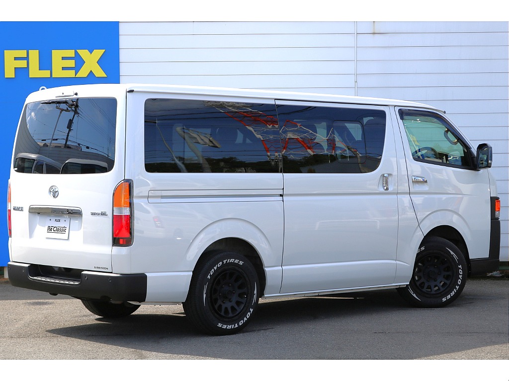 トヨタ ハイエースバン(10枚目)
