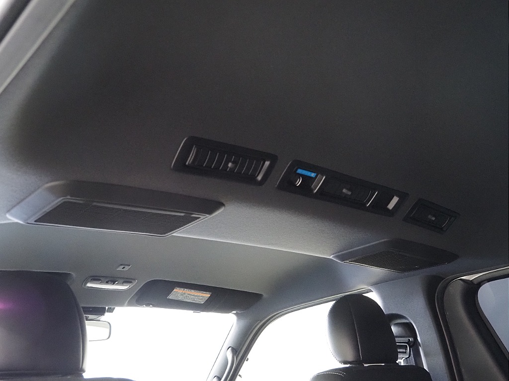 【厳選仕入/7型ガソリン2WD】R4年式　ダークプライムⅡ　フルエアロ＆家具付きベッドキット搭載♪【全国納車可能】