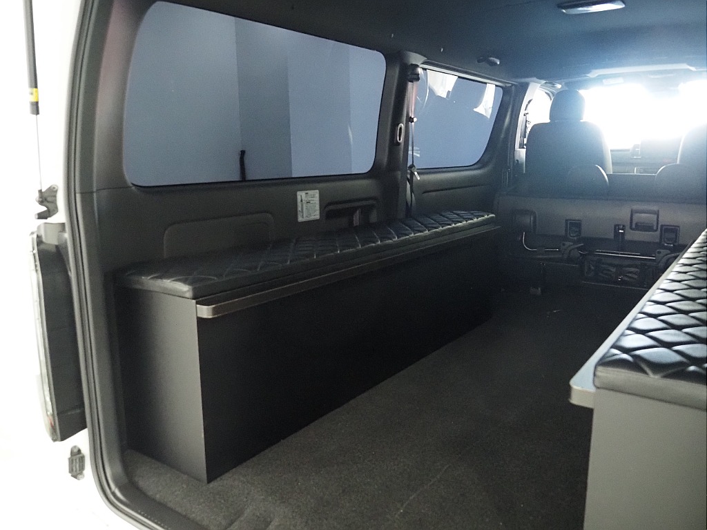 【厳選仕入/7型ガソリン2WD】R4年式　ダークプライムⅡ　フルエアロ＆家具付きベッドキット搭載♪【全国納車可能】