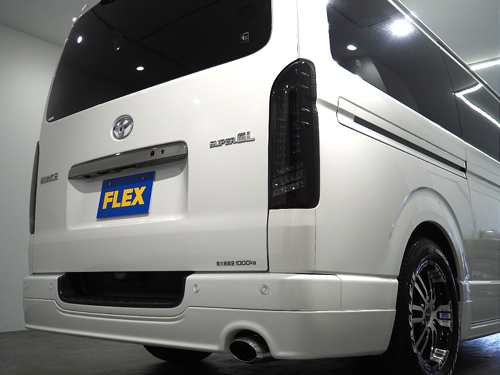 【厳選仕入/7型ガソリン2WD】R4年式　ダークプライムⅡ　フルエアロ＆家具付きベッドキット搭載♪【全国納車可能】