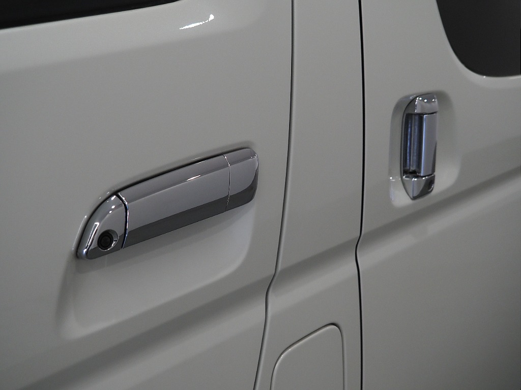 【厳選仕入/7型ガソリン2WD】R4年式　ダークプライムⅡ　フルエアロ＆家具付きベッドキット搭載♪【全国納車可能】