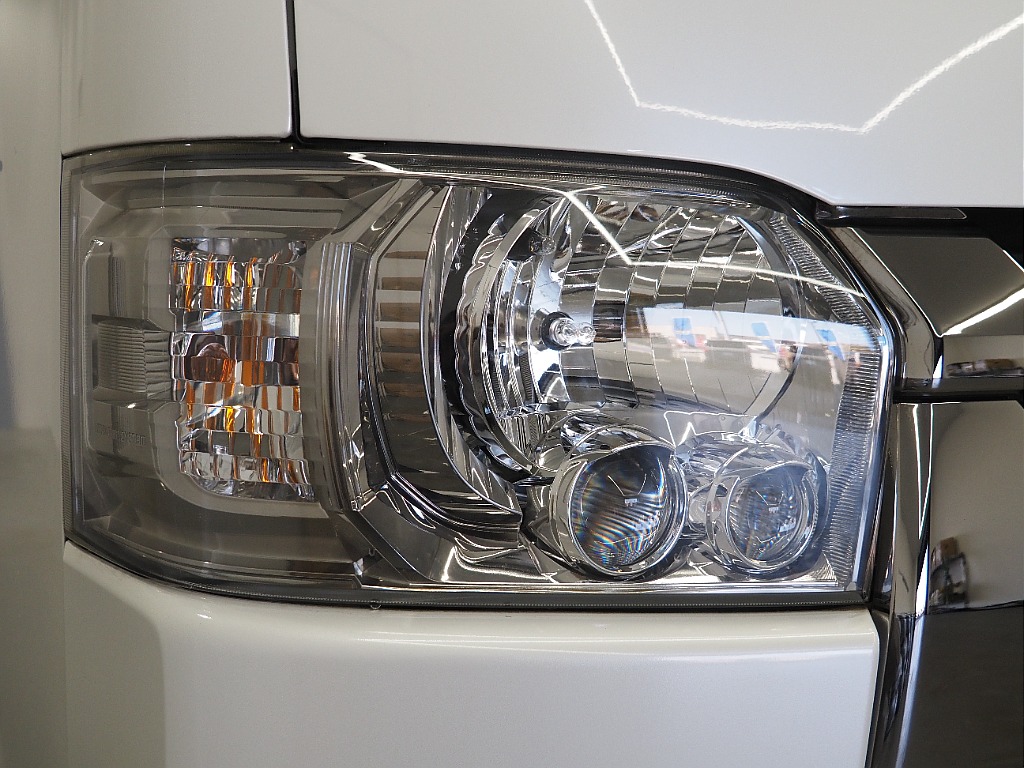 【厳選仕入/7型ガソリン2WD】R4年式　ダークプライムⅡ　フルエアロ＆家具付きベッドキット搭載♪【全国納車可能】