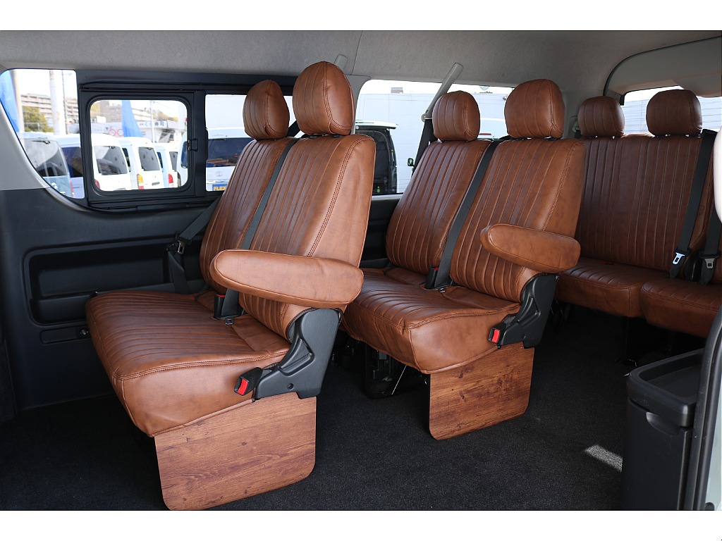 【Renoca】R2年式ハイエースワゴンGLガソリン２WD角目LEDヘッドライト仕様