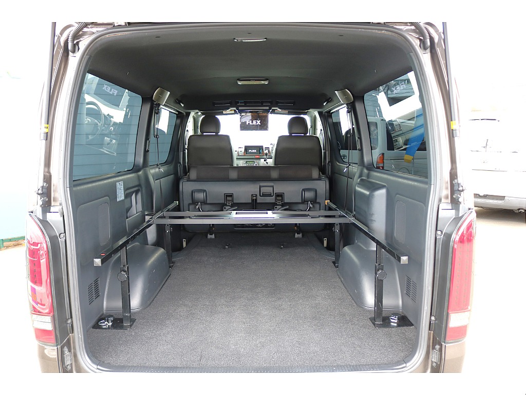 広々ラゲッジスペース♪アウトドアやお仕事にも◎