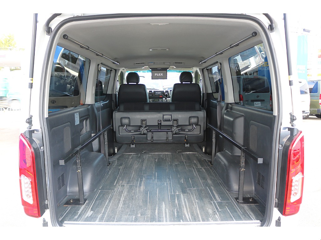 広々ラゲッジスペース♪アウトドアやお仕事にも◎