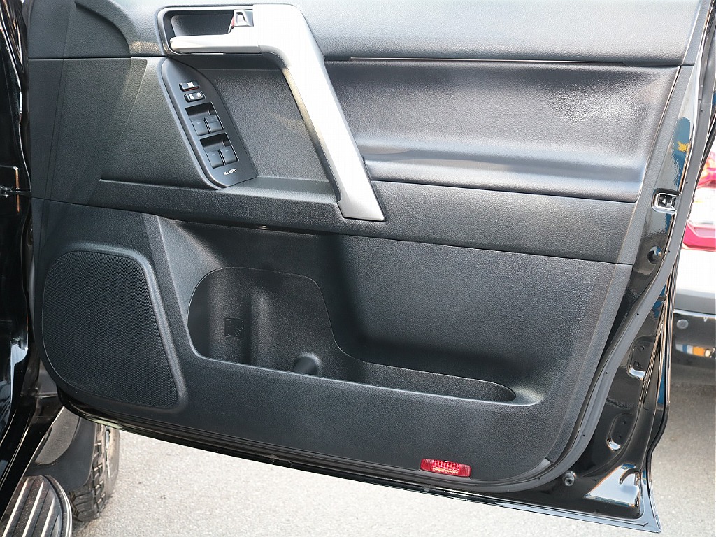 トヨタ ランドクルーザープラド(36枚目)